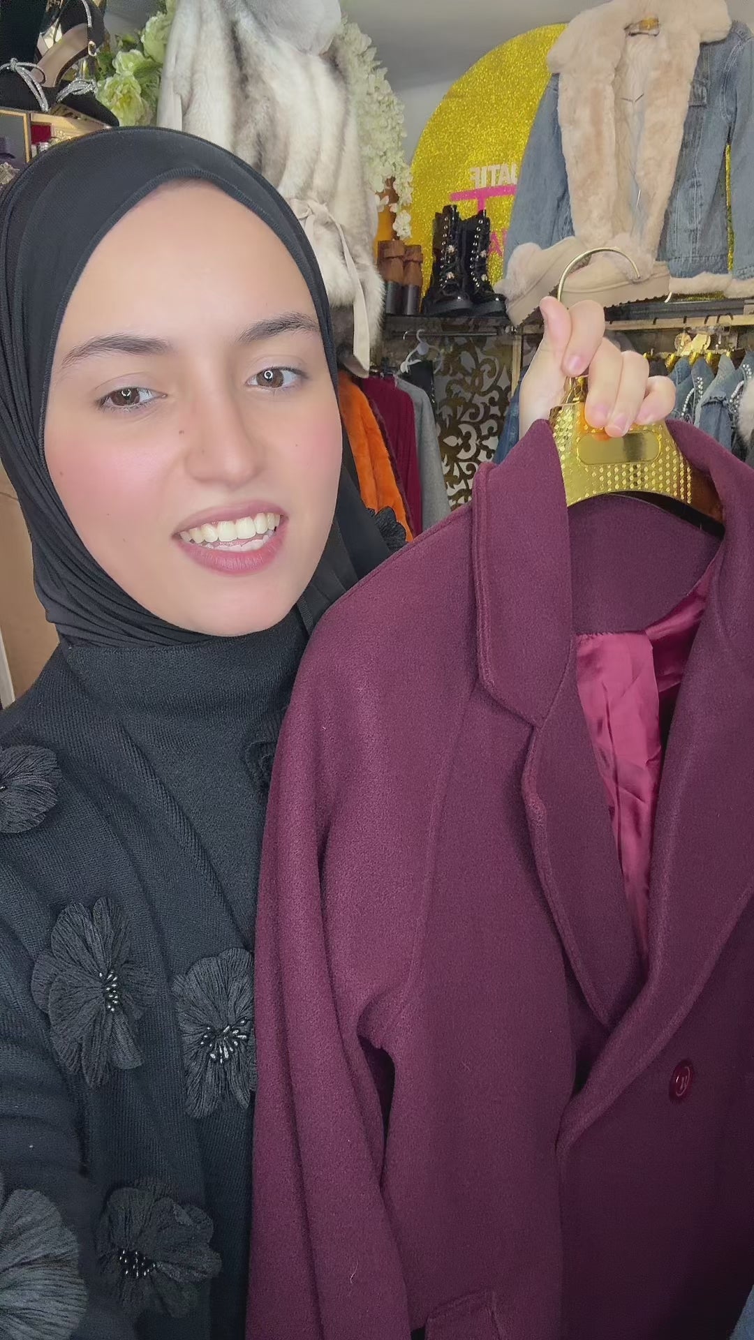 CONJUNTO ABRIGO Y PANTALÓN